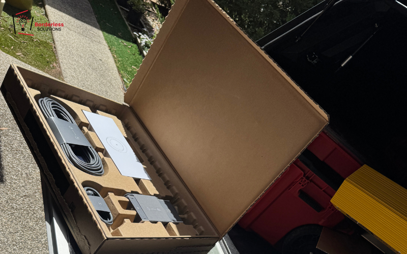 Unboxed VHF and UHF combination antenna equipment kit - fringe area TV reception installation